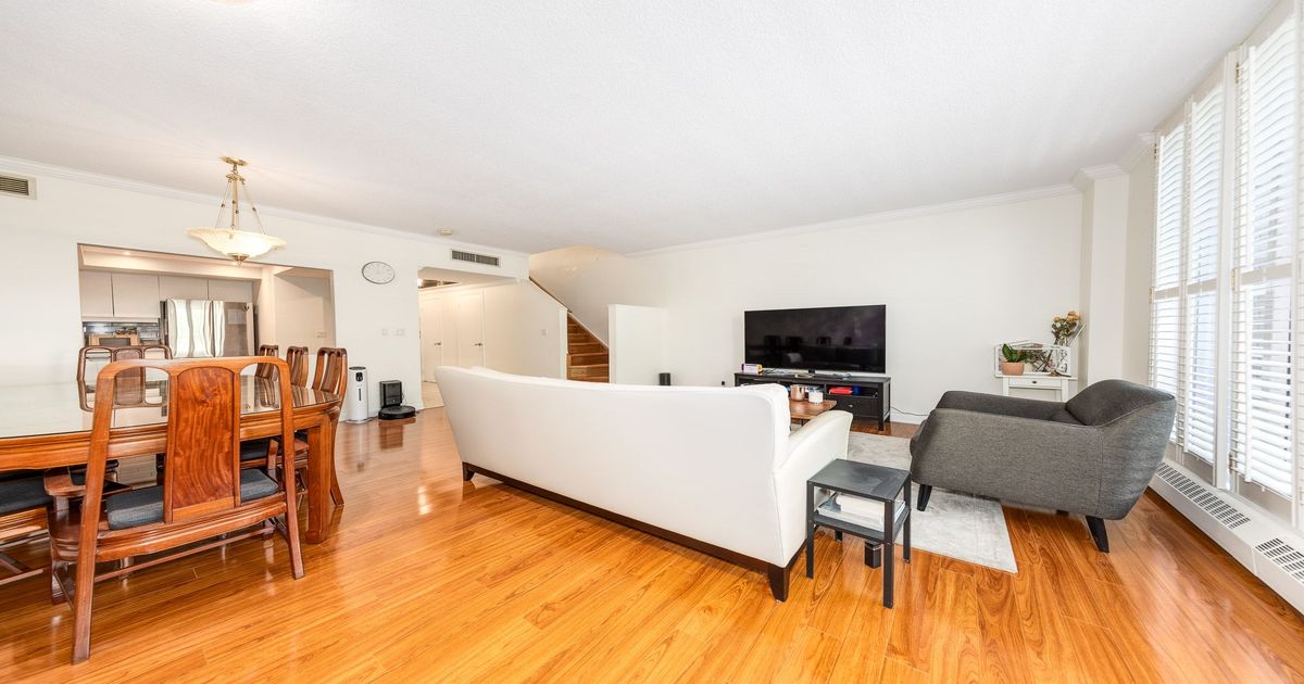 3 Duplex Avenue Toronto