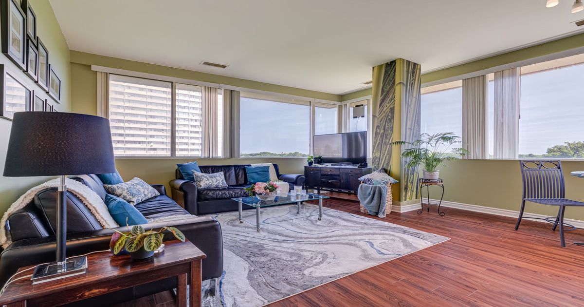 10 Gateway Boulevard Toronto