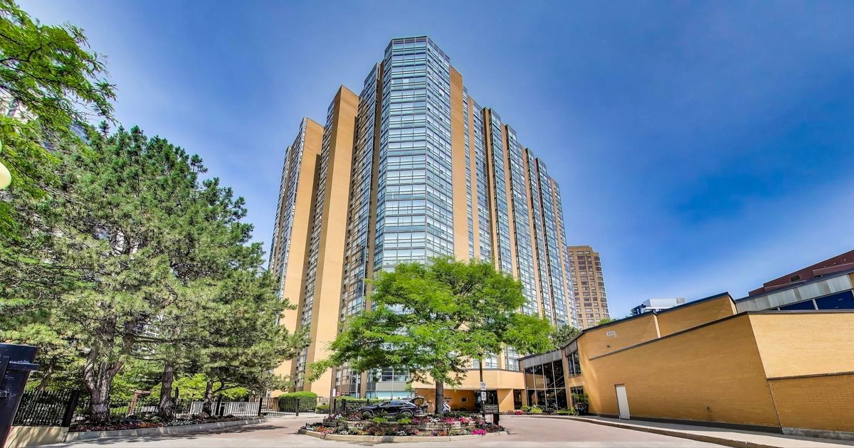 131 Beecroft Road Toronto