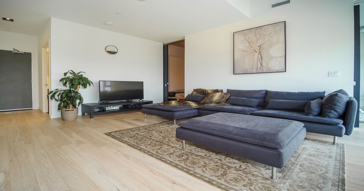 170 Bayview Avenue Toronto