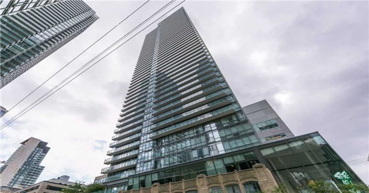 832 Bay Street Toronto
