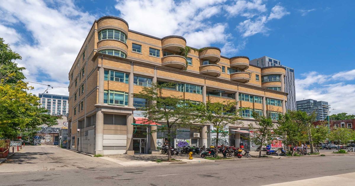 8 Oxford Street Toronto
