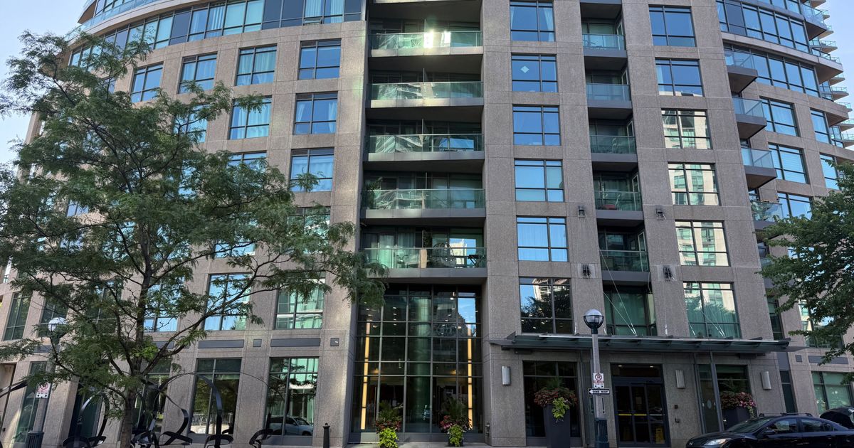 219 Fort York Boulevard Toronto