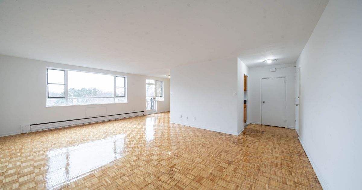 2895 Bathurst Street Toronto