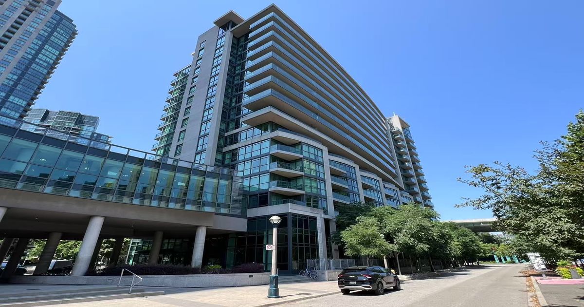 209 Fort York Boulevard Toronto