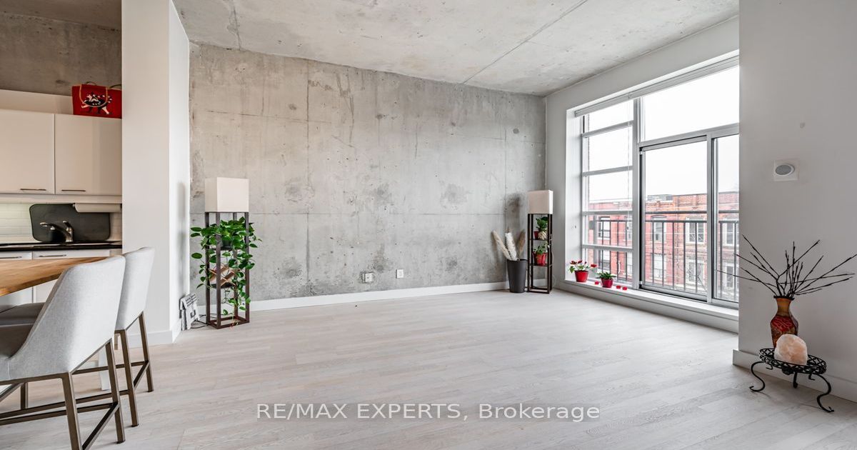 955 QUEEN Street W Toronto
