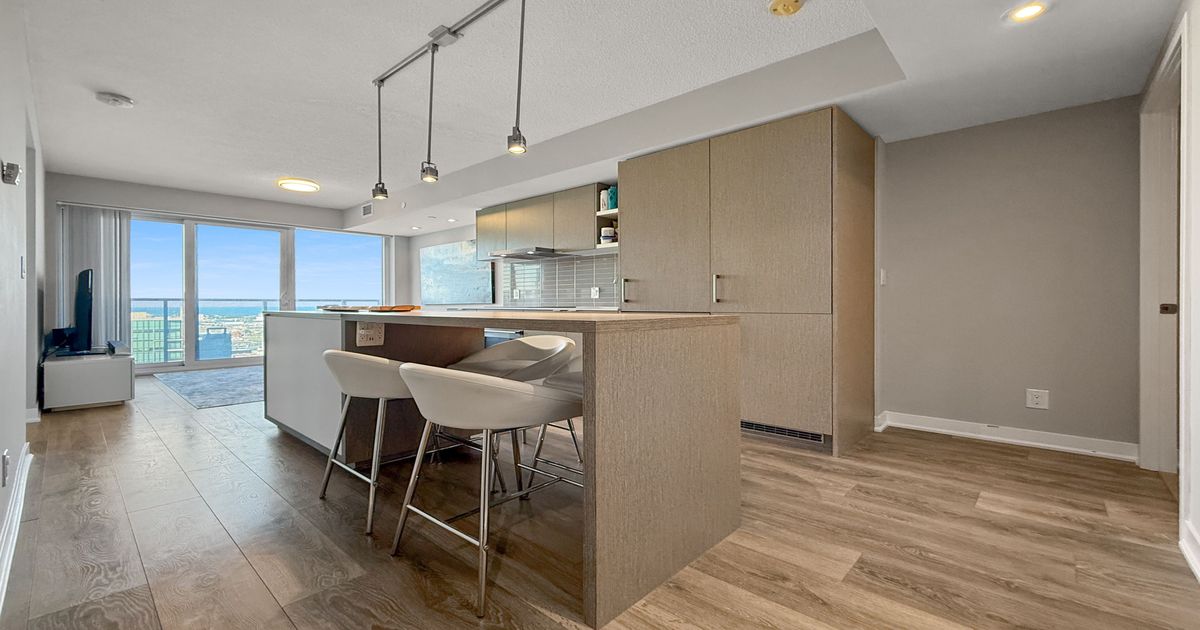 88 Harbour Street Toronto