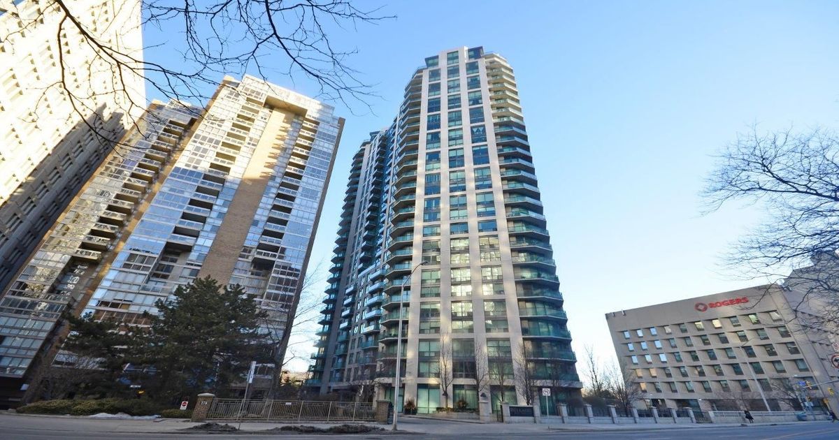 300 Bloor Street E Toronto