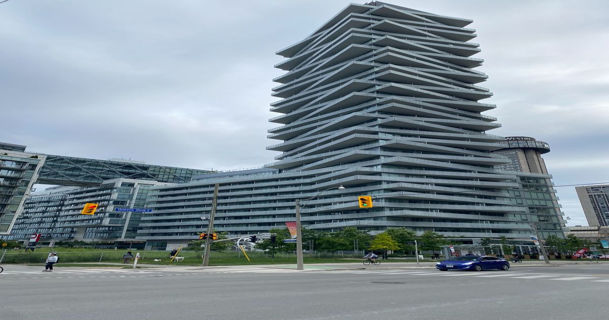 15 Queens Quay Street E Toronto