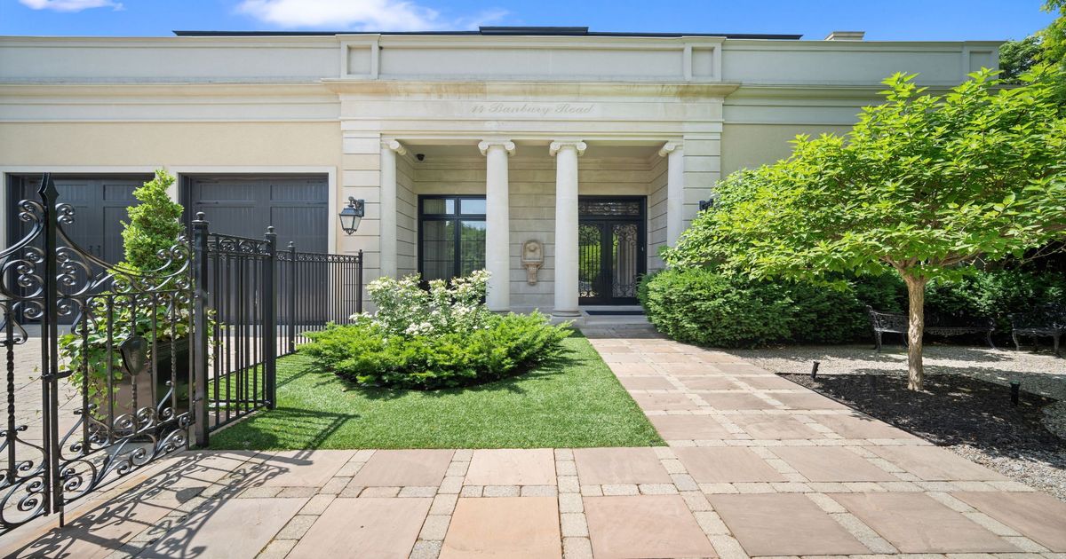 14 Banbury Road Toronto