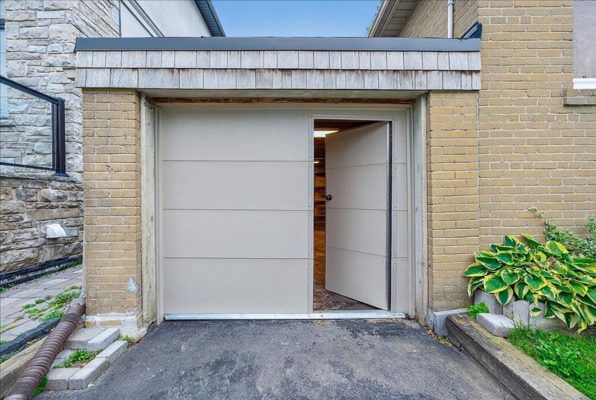 39 Reiner Road Toronto 39 Reiner Road Toronto