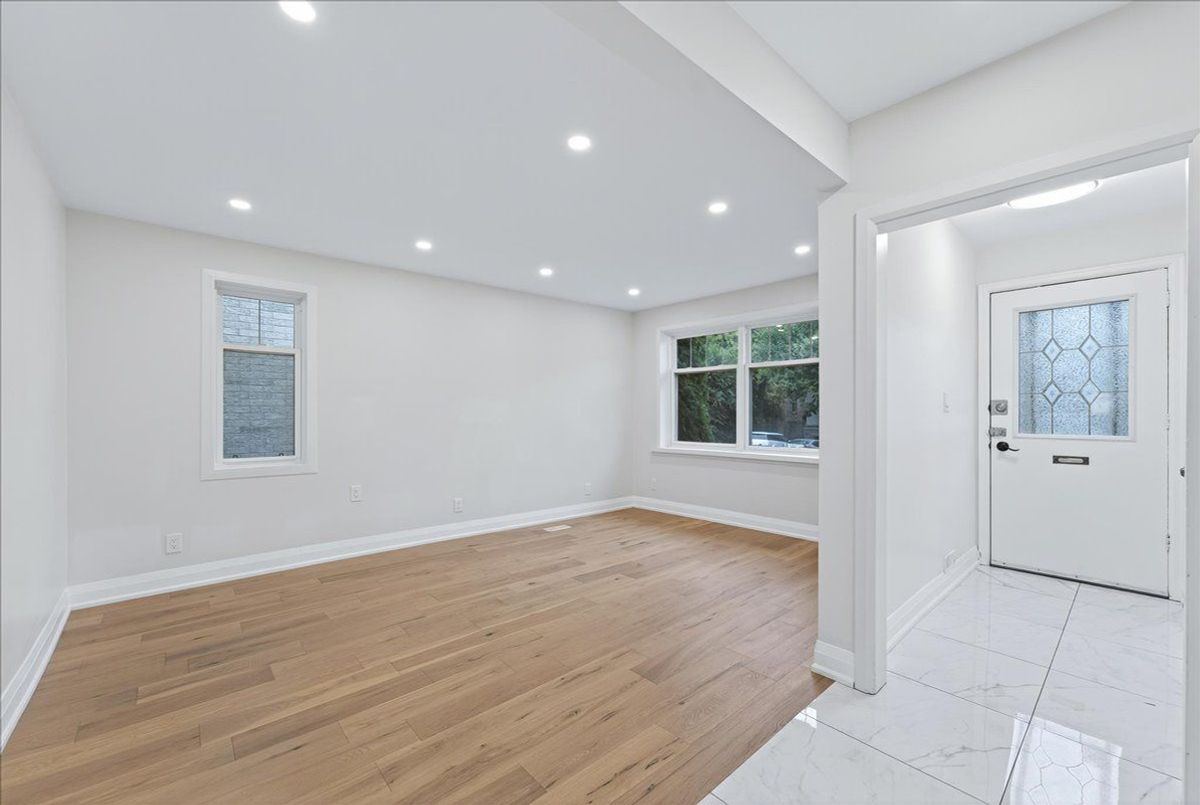 39 Reiner Road Toronto 39 Reiner Road Toronto