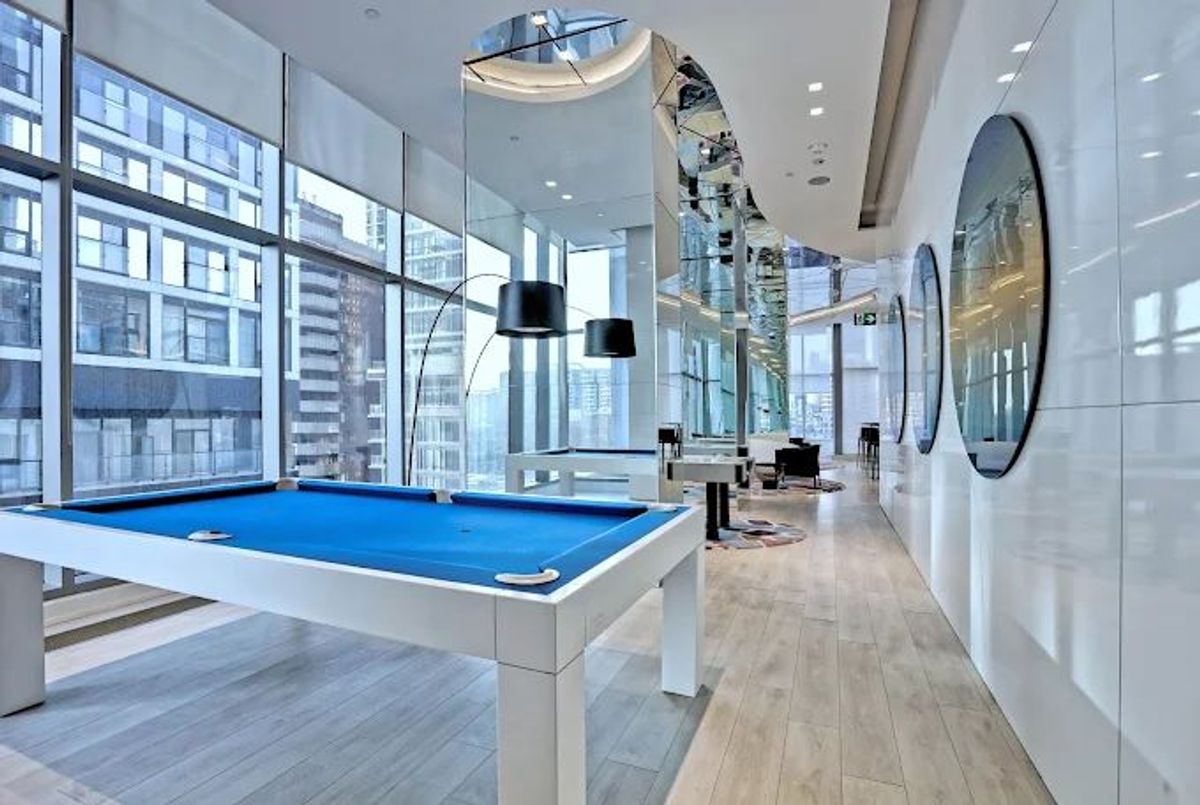 img-gallery