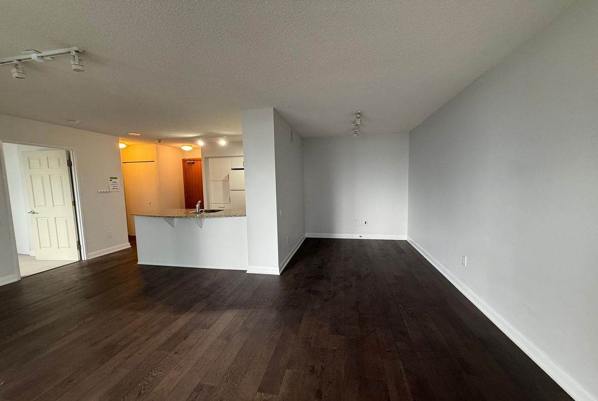 33 Sheppard Avenue E Toronto 33 Sheppard Avenue E Toronto