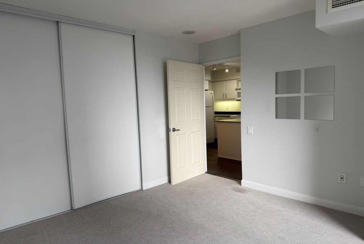 33 Sheppard Avenue E Toronto 33 Sheppard Avenue E Toronto