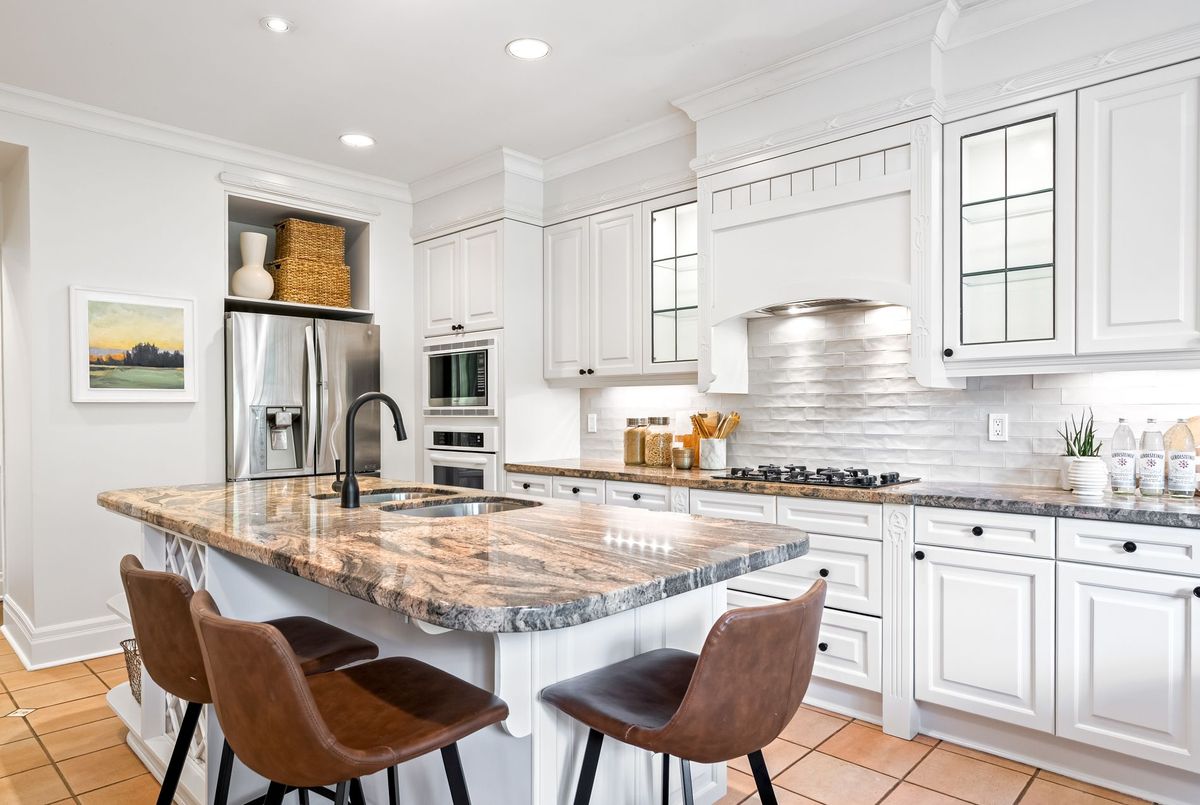 24 Dinnick Crescent Toronto 24 Dinnick Crescent Toronto