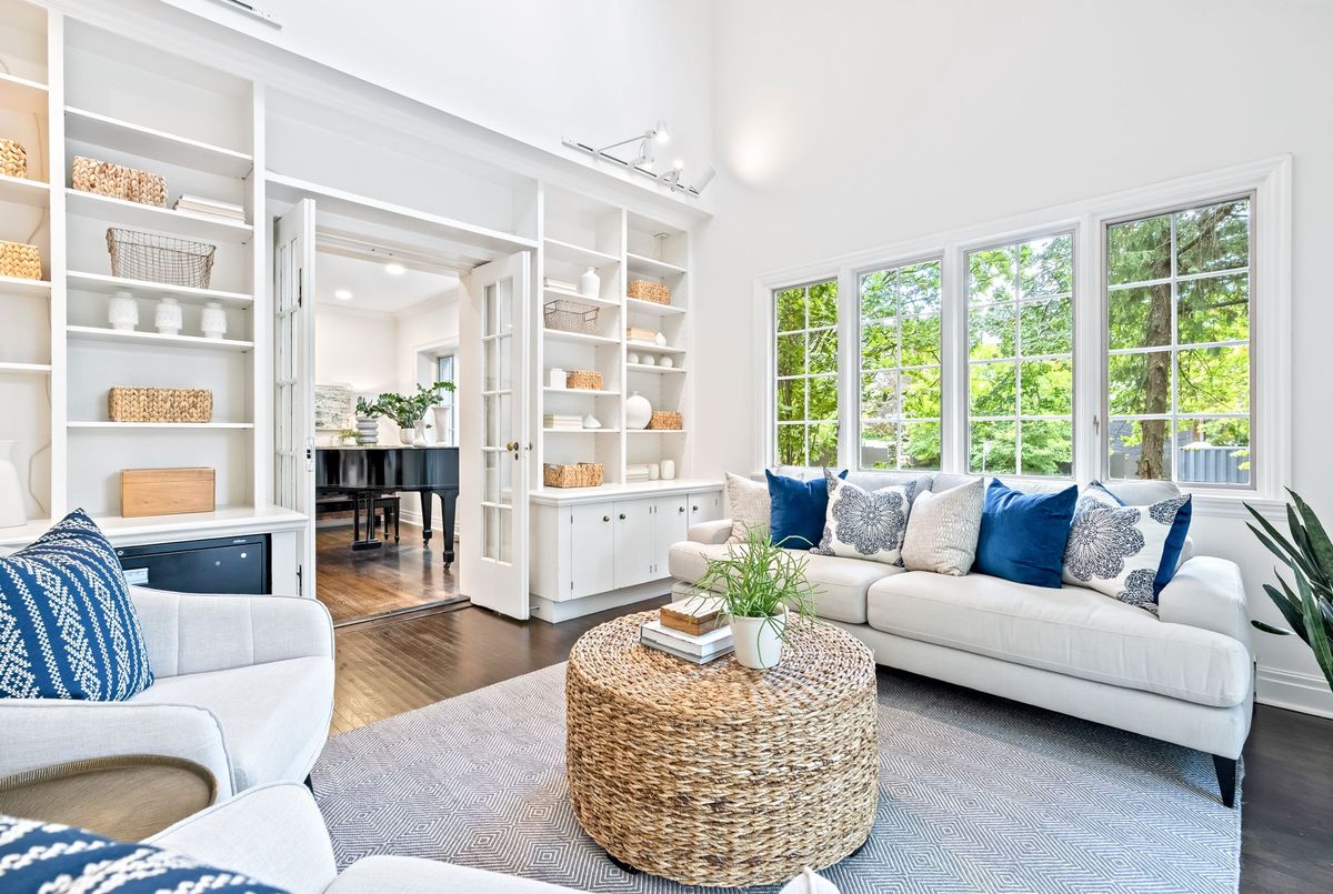 24 Dinnick Crescent Toronto 24 Dinnick Crescent Toronto