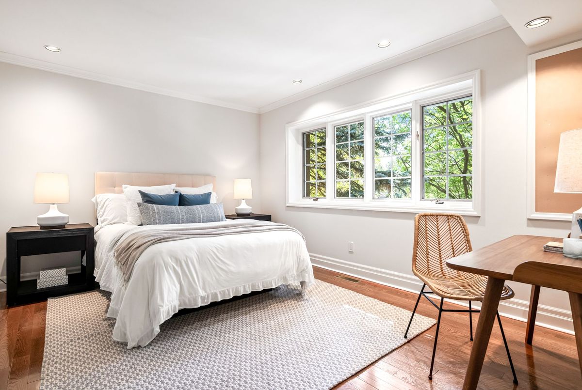 24 Dinnick Crescent Toronto 24 Dinnick Crescent Toronto