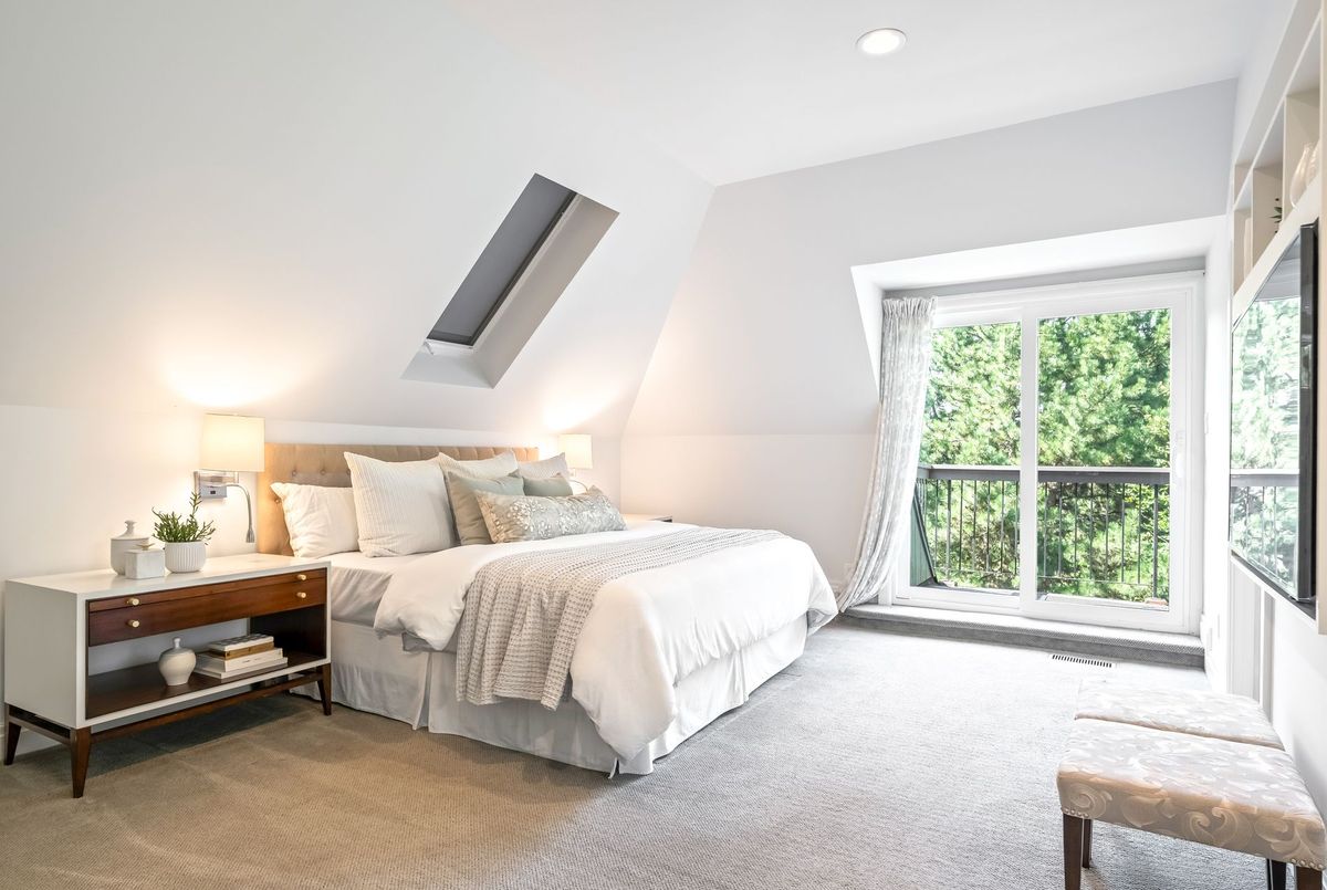 24 Dinnick Crescent Toronto 24 Dinnick Crescent Toronto