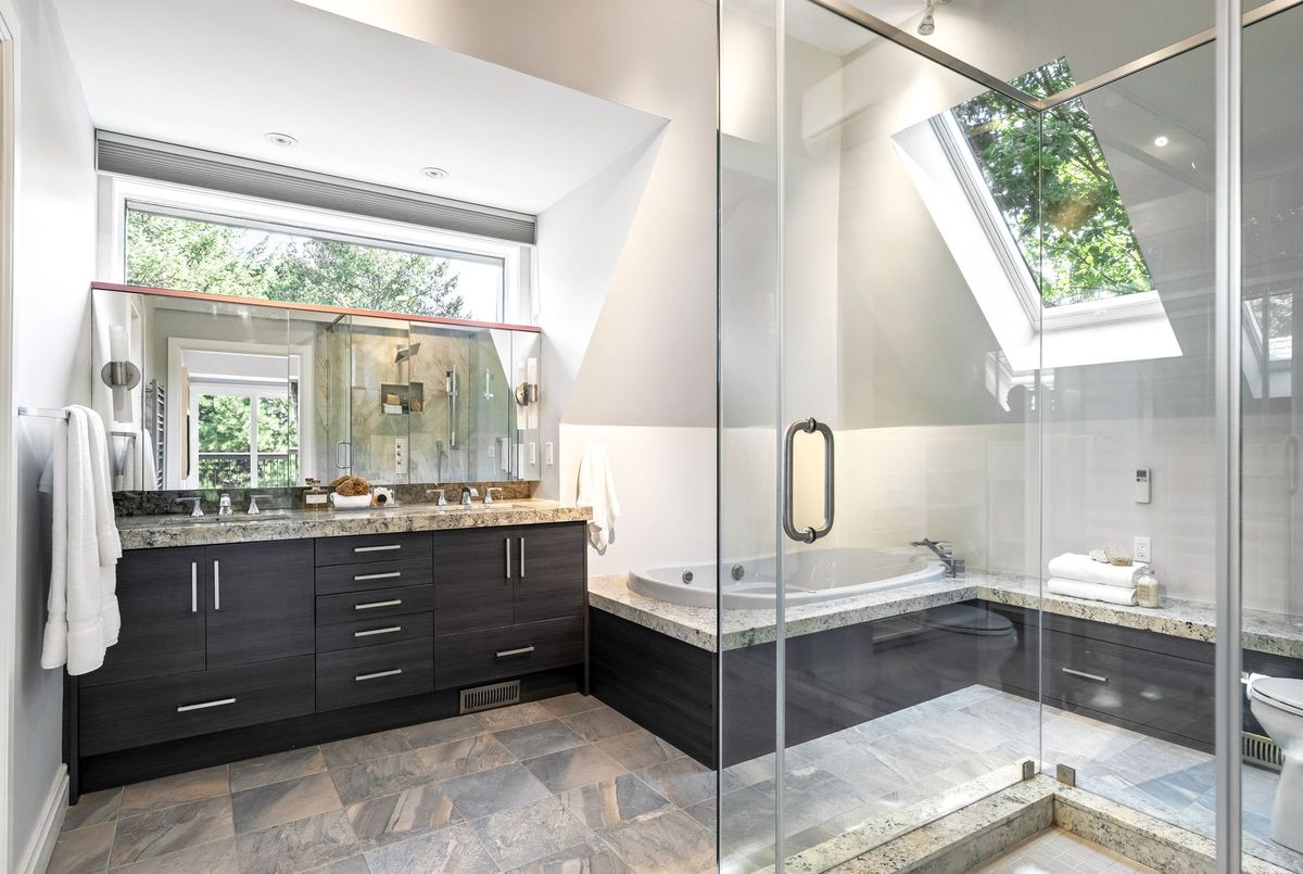 24 Dinnick Crescent Toronto 24 Dinnick Crescent Toronto