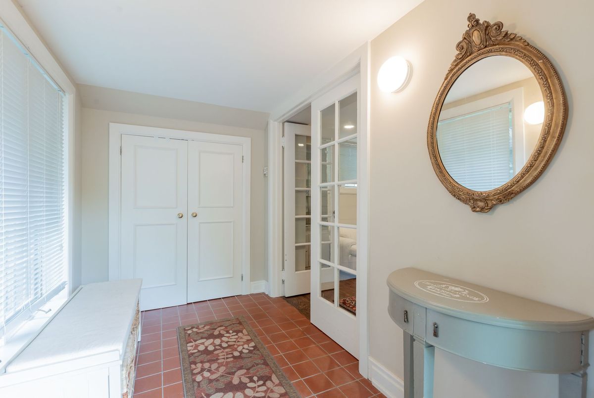 24 Dinnick Crescent Toronto 24 Dinnick Crescent Toronto