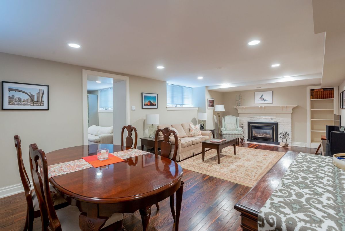 24 Dinnick Crescent Toronto 24 Dinnick Crescent Toronto