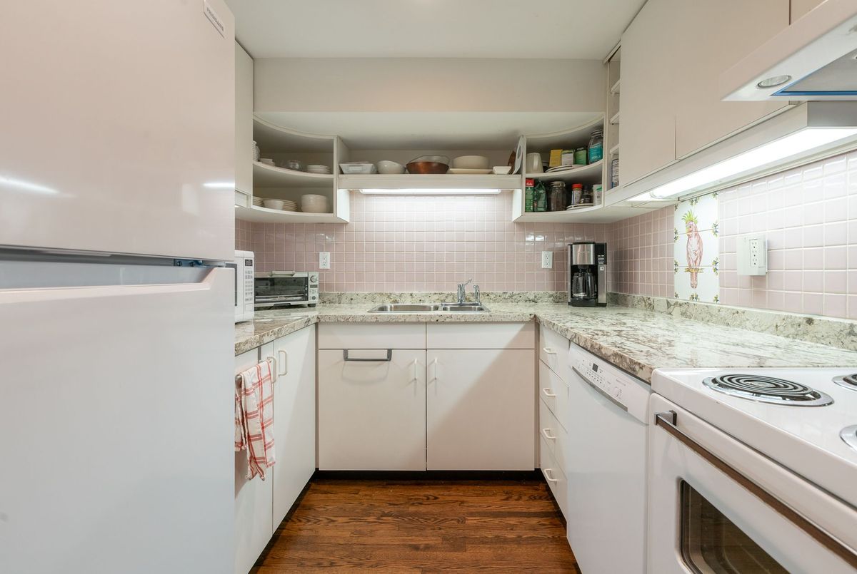 24 Dinnick Crescent Toronto 24 Dinnick Crescent Toronto