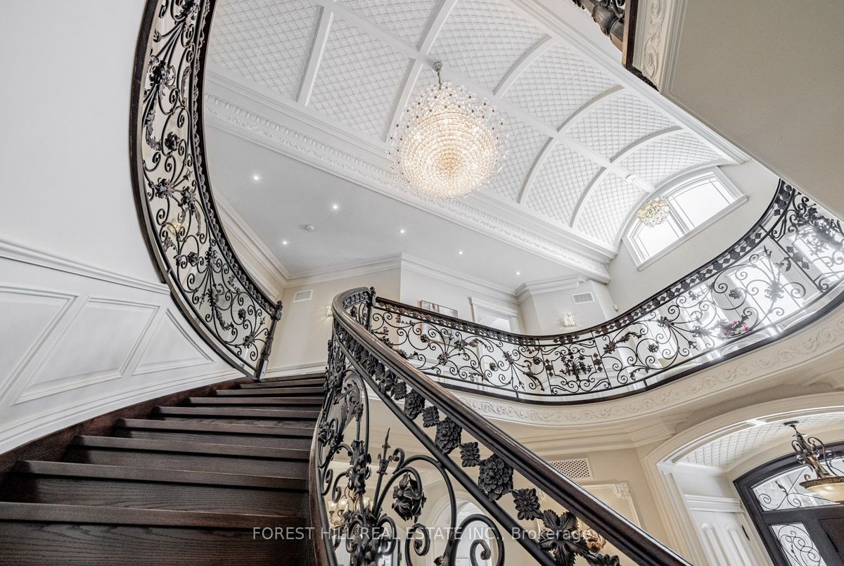 4 Fifeshire Road Toronto 4 Fifeshire Road Toronto