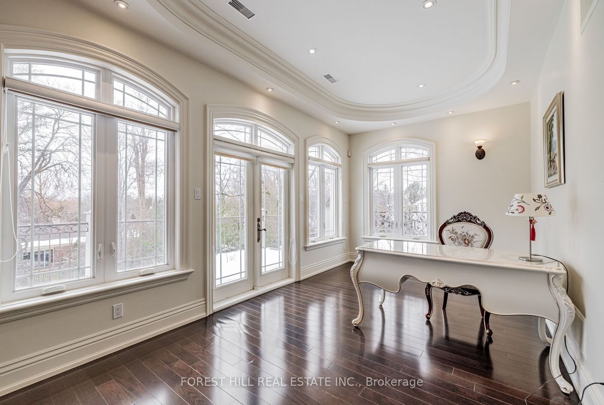 4 Fifeshire Road Toronto 4 Fifeshire Road Toronto