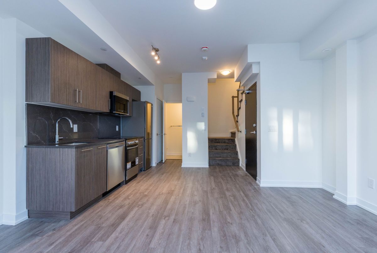 871 Sheppard Avenue W Toronto 871 Sheppard Avenue W Toronto