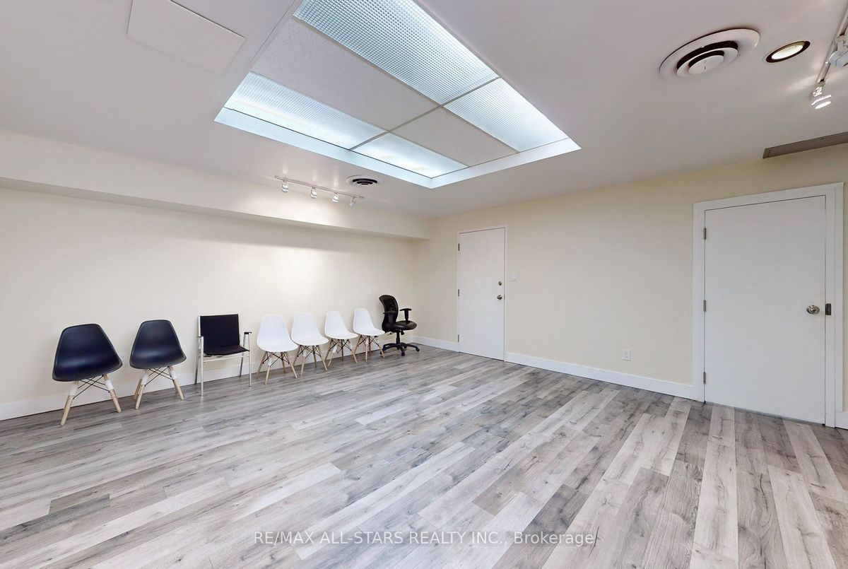 66 Gerrard Street E Toronto 66 Gerrard Street E Toronto