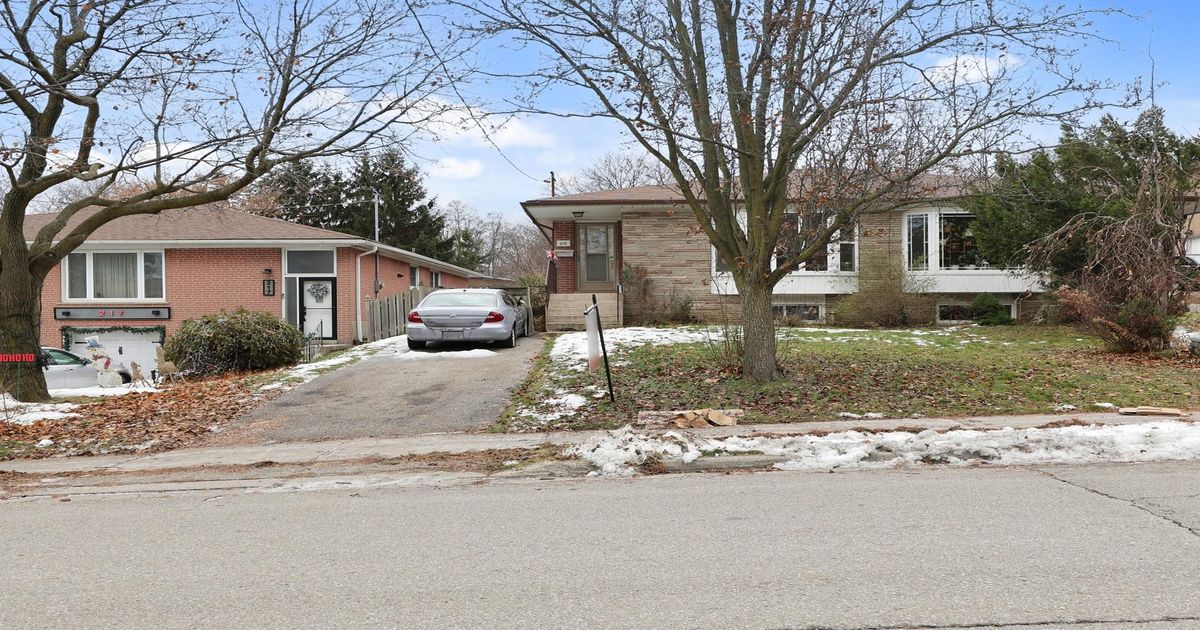 215 Woodsworth Road Toronto
