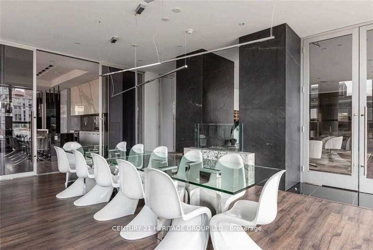 290 Adelaide Street W Toronto 290 Adelaide Street W Toronto