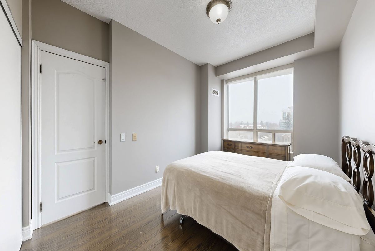 1 Clairtrell Road Toronto 1 Clairtrell Road Toronto