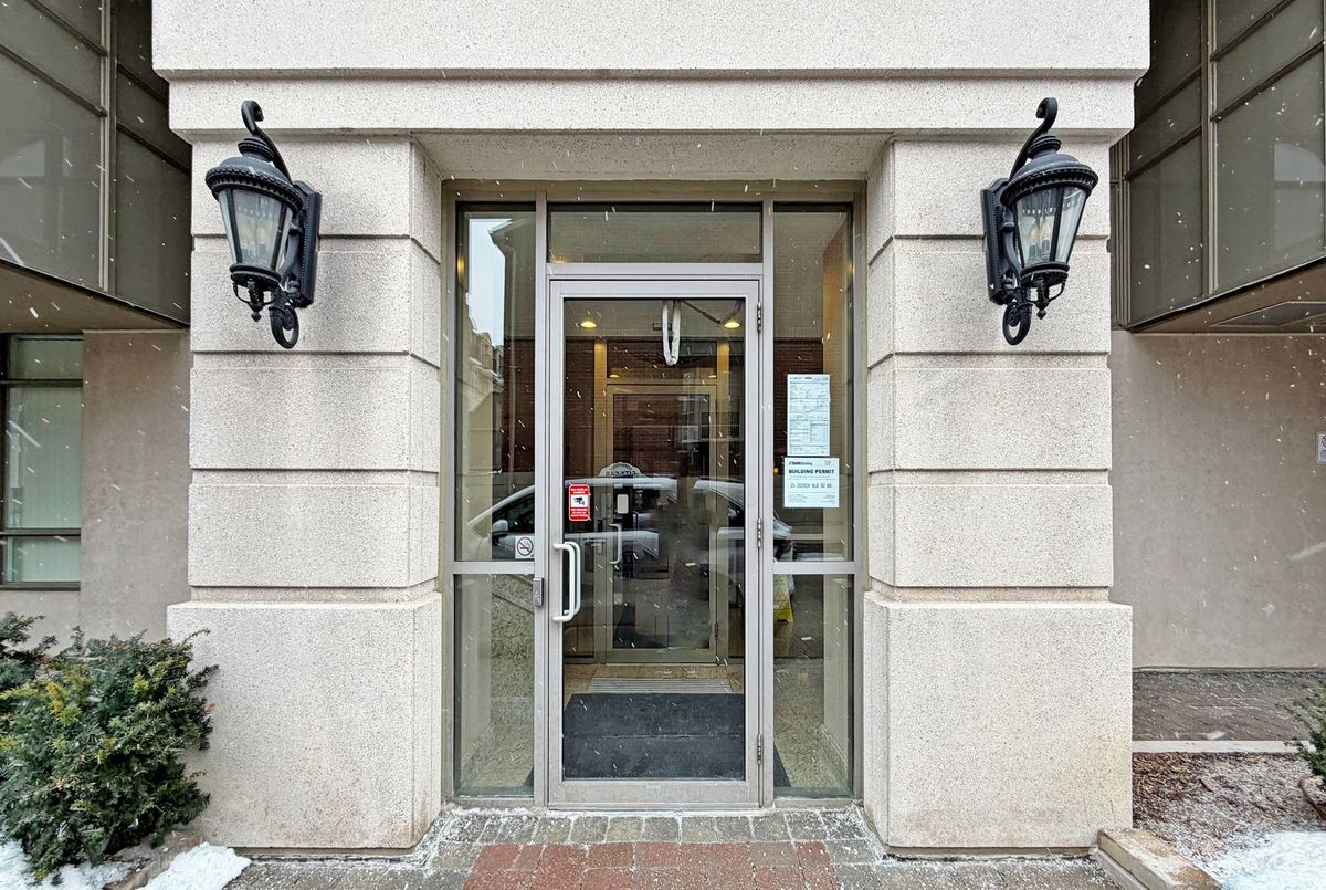 1 Clairtrell Road Toronto 1 Clairtrell Road Toronto