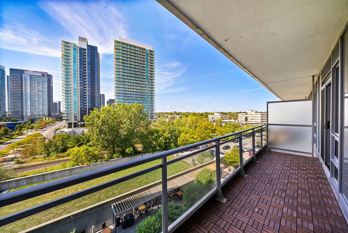 2756 Old Leslie Street Toronto 2756 Old Leslie Street Toronto