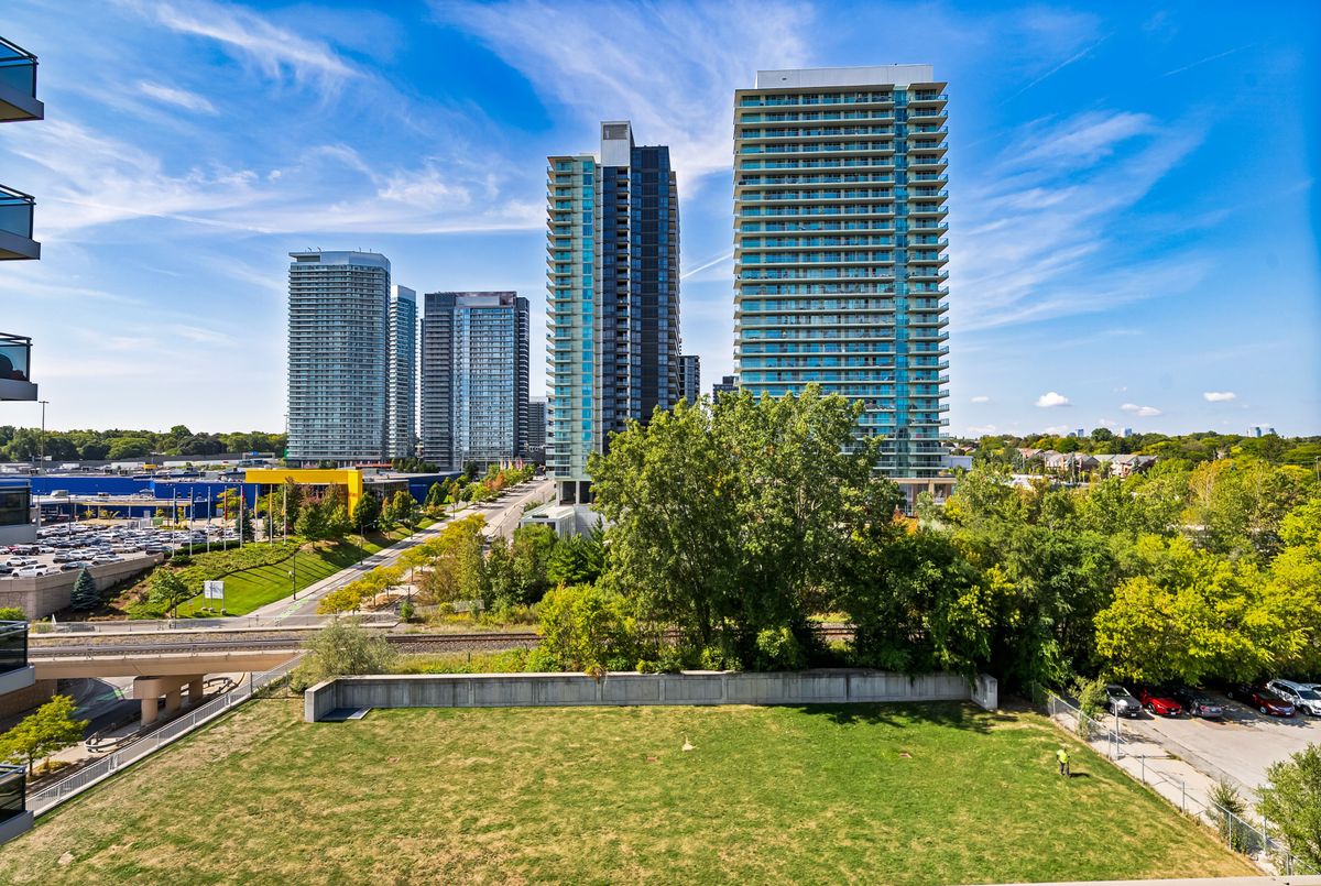 2756 Old Leslie Street Toronto 2756 Old Leslie Street Toronto