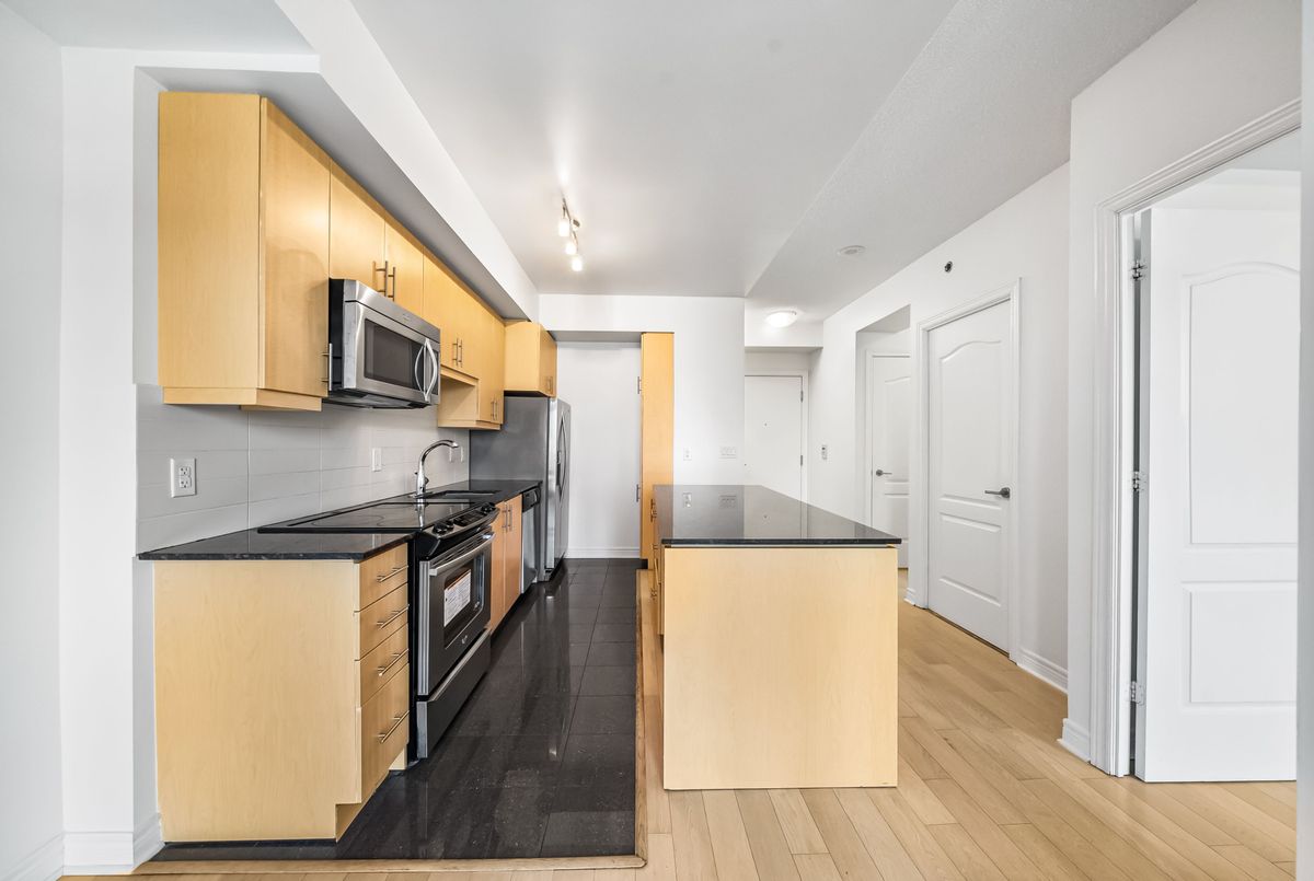 2756 Old Leslie Street Toronto 2756 Old Leslie Street Toronto