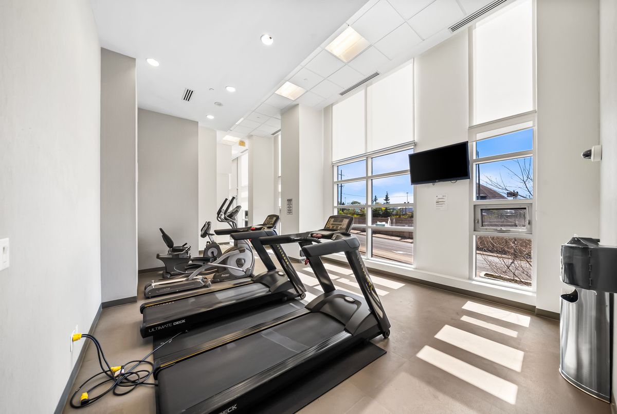 2756 Old Leslie Street Toronto 2756 Old Leslie Street Toronto