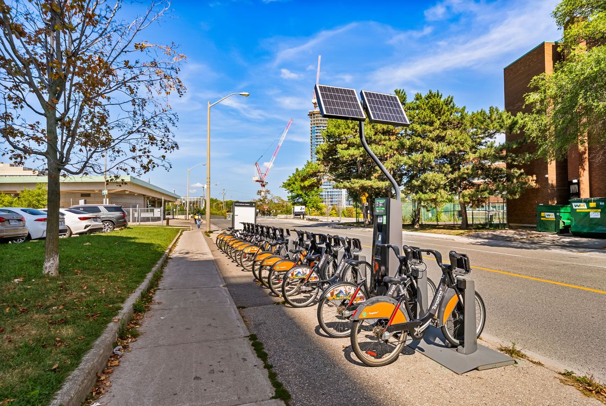 2756 Old Leslie Street Toronto 2756 Old Leslie Street Toronto