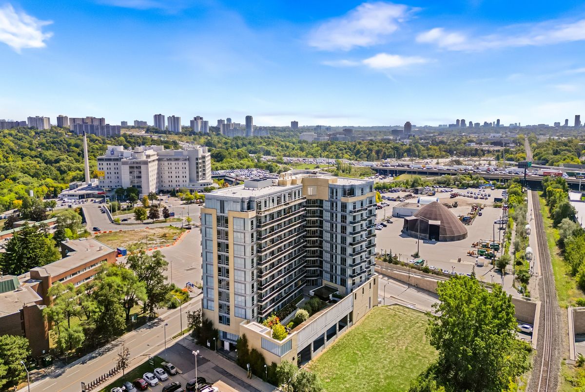 2756 Old Leslie Street Toronto 2756 Old Leslie Street Toronto