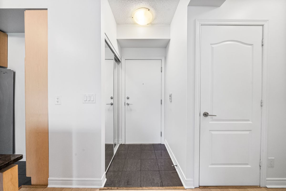 2756 Old Leslie Street Toronto 2756 Old Leslie Street Toronto