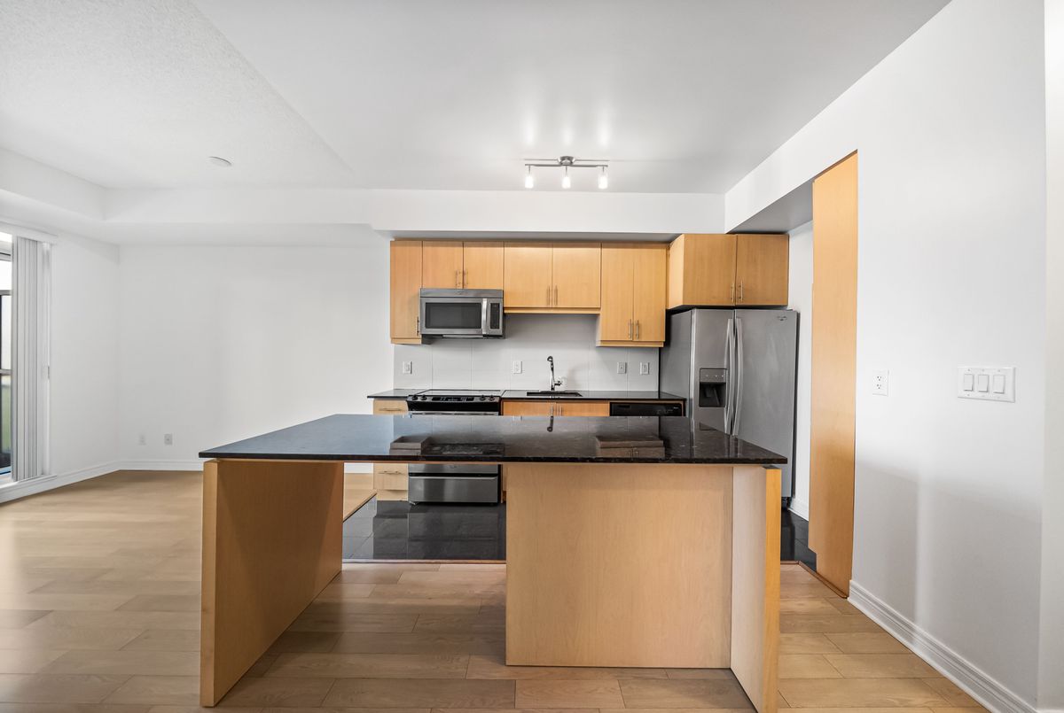 2756 Old Leslie Street Toronto 2756 Old Leslie Street Toronto