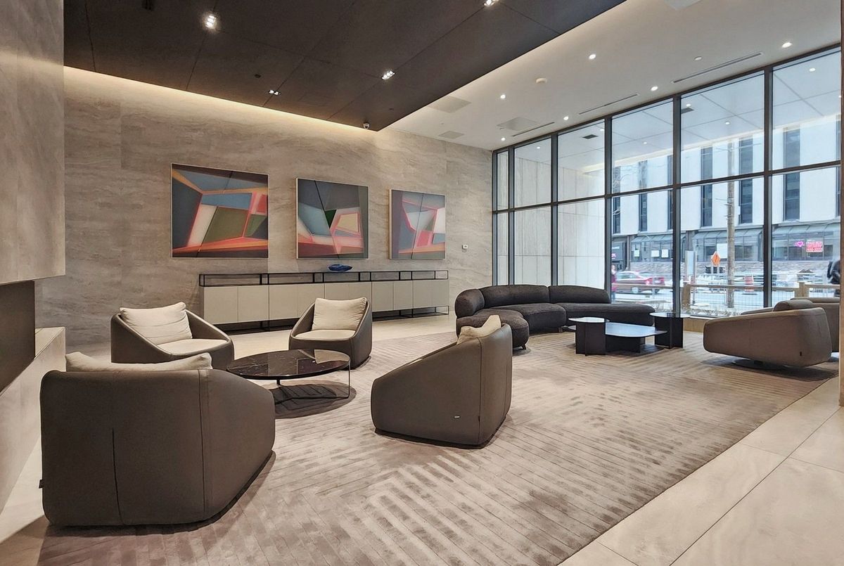 2221 Yonge Street Toronto 2221 Yonge Street Toronto