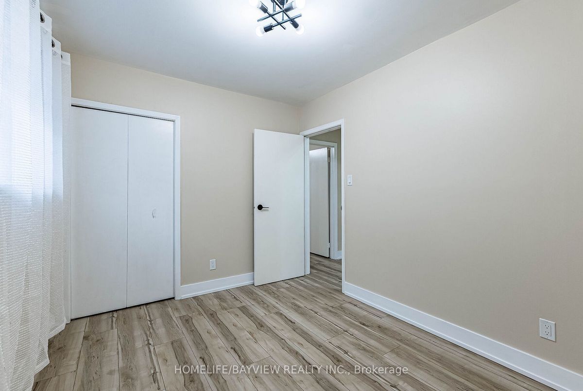 55 Greenbush Road Toronto 55 Greenbush Road Toronto