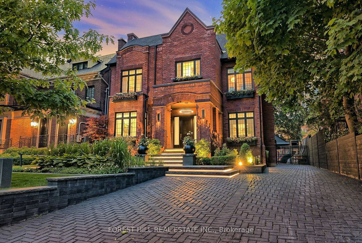 176 Balmoral Avenue Toronto 176 Balmoral Avenue Toronto