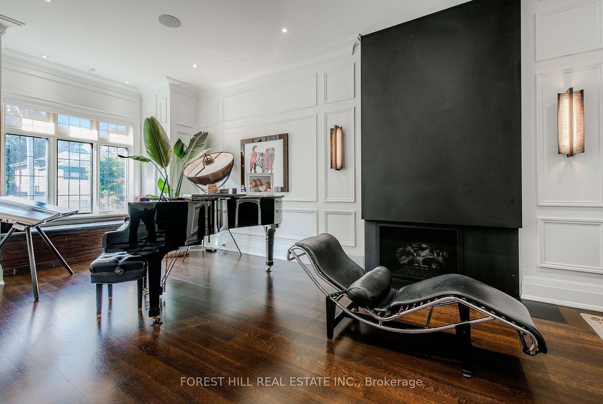 176 Balmoral Avenue Toronto 176 Balmoral Avenue Toronto
