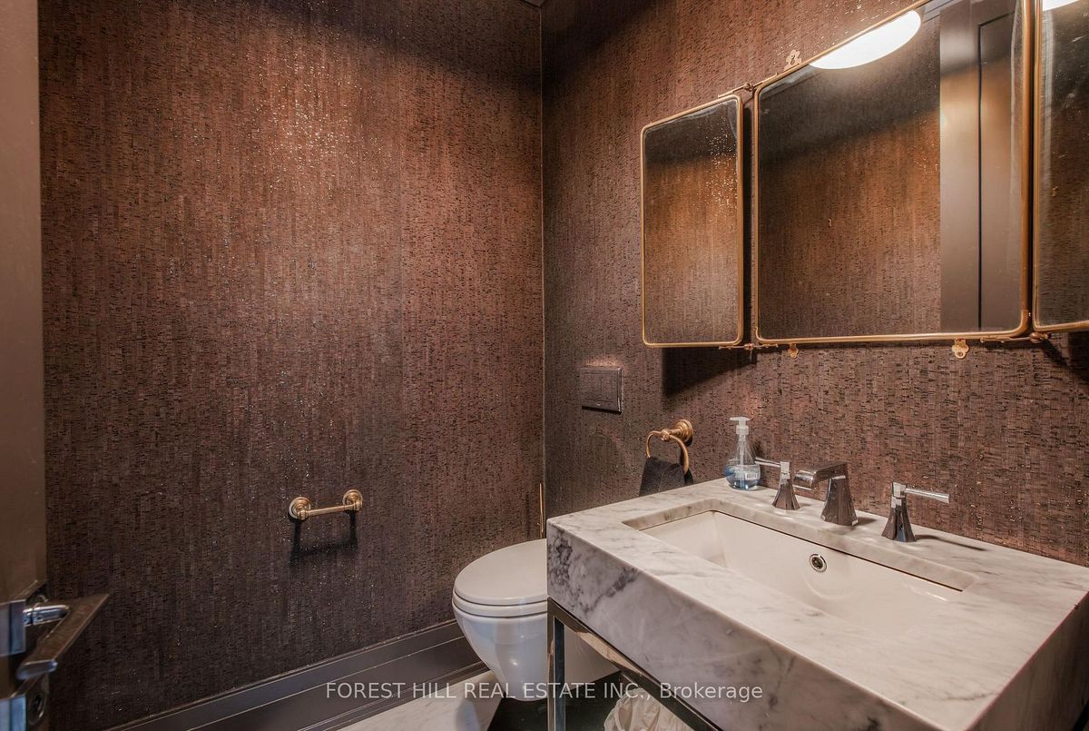 176 Balmoral Avenue Toronto 176 Balmoral Avenue Toronto
