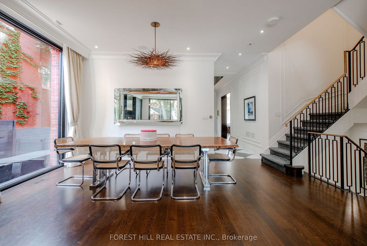 176 Balmoral Avenue Toronto 176 Balmoral Avenue Toronto