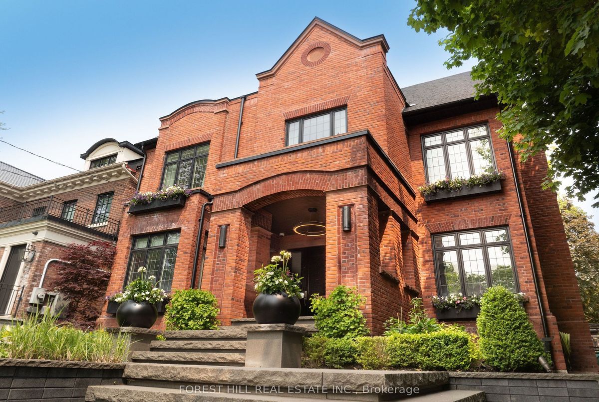 176 Balmoral Avenue Toronto 176 Balmoral Avenue Toronto